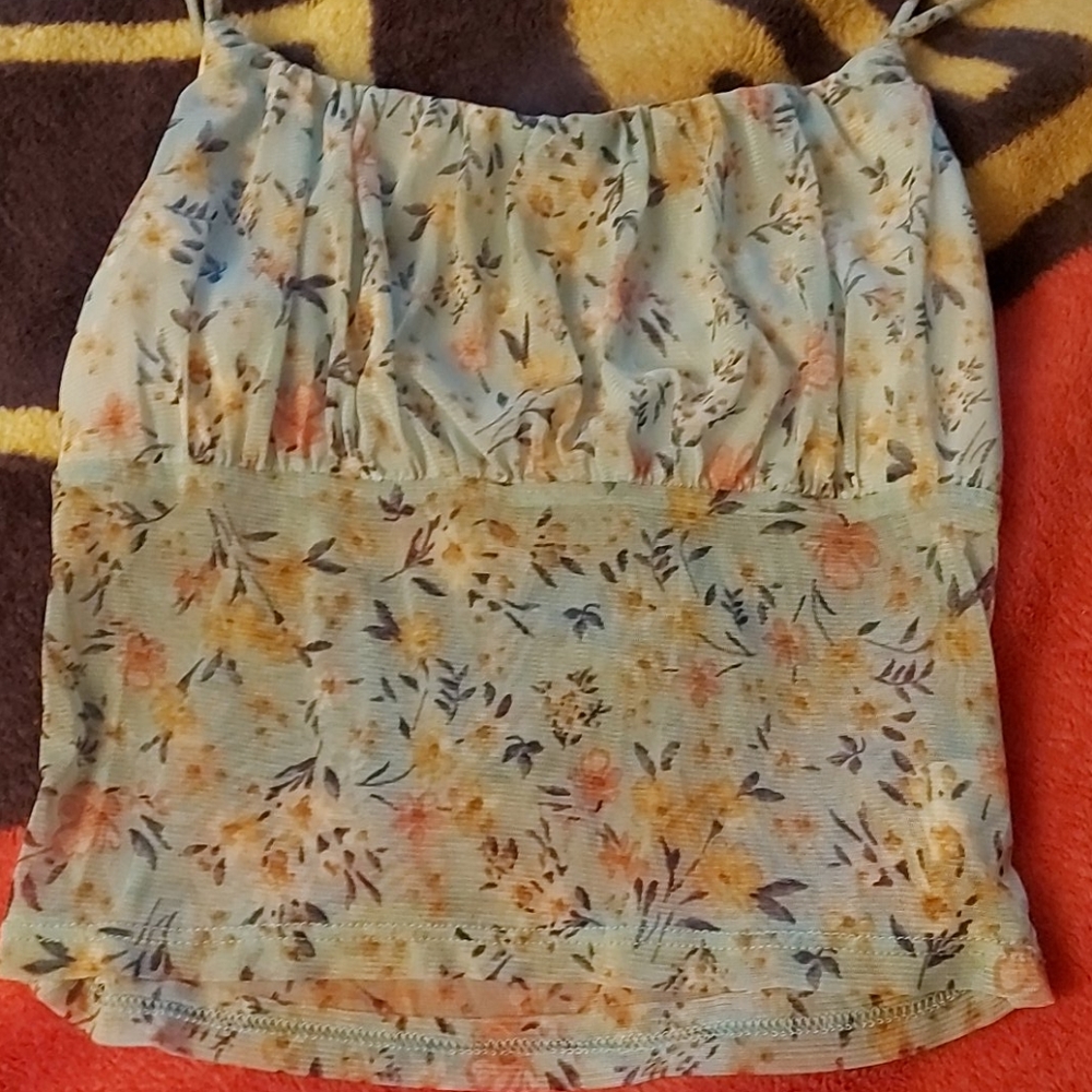 Tank tops - Picture 5 of 5